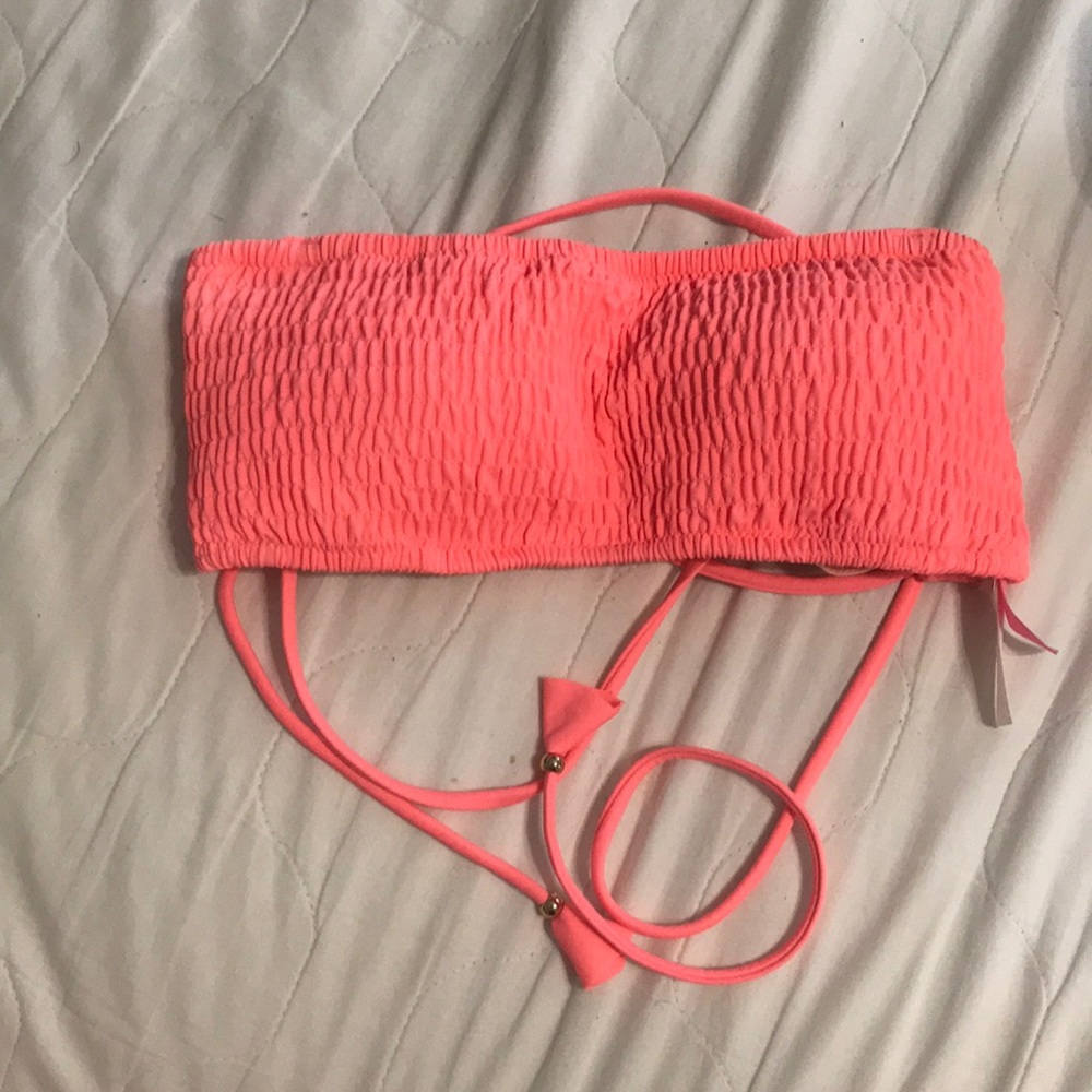 Victoria’s Secret Size M bikini top coral